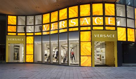 vendita versace azienda|versace it.